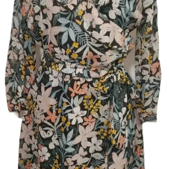 {Robert Louis} Floral Print Belted Faux Wrap Dress - Picture 7 of 15